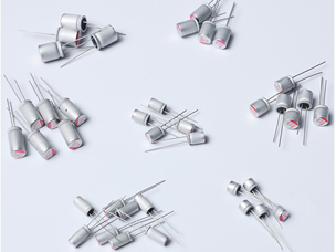 插件固态向日葵视频色板1000UF