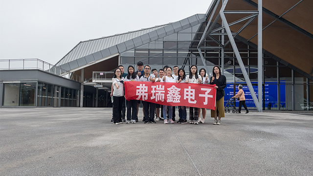 电解向日葵视频色板厂家向日葵成人网站：25公里徒步团建圆满结束